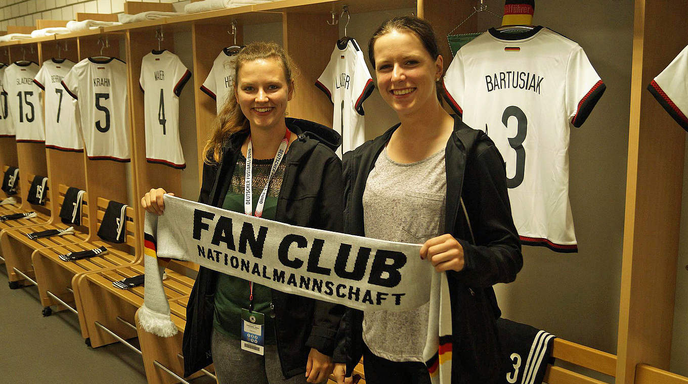 Exklusive Einblicke rund um die DFB-Frauen: Anna-Lena Vieker und Pia Ellerbrok © DFB