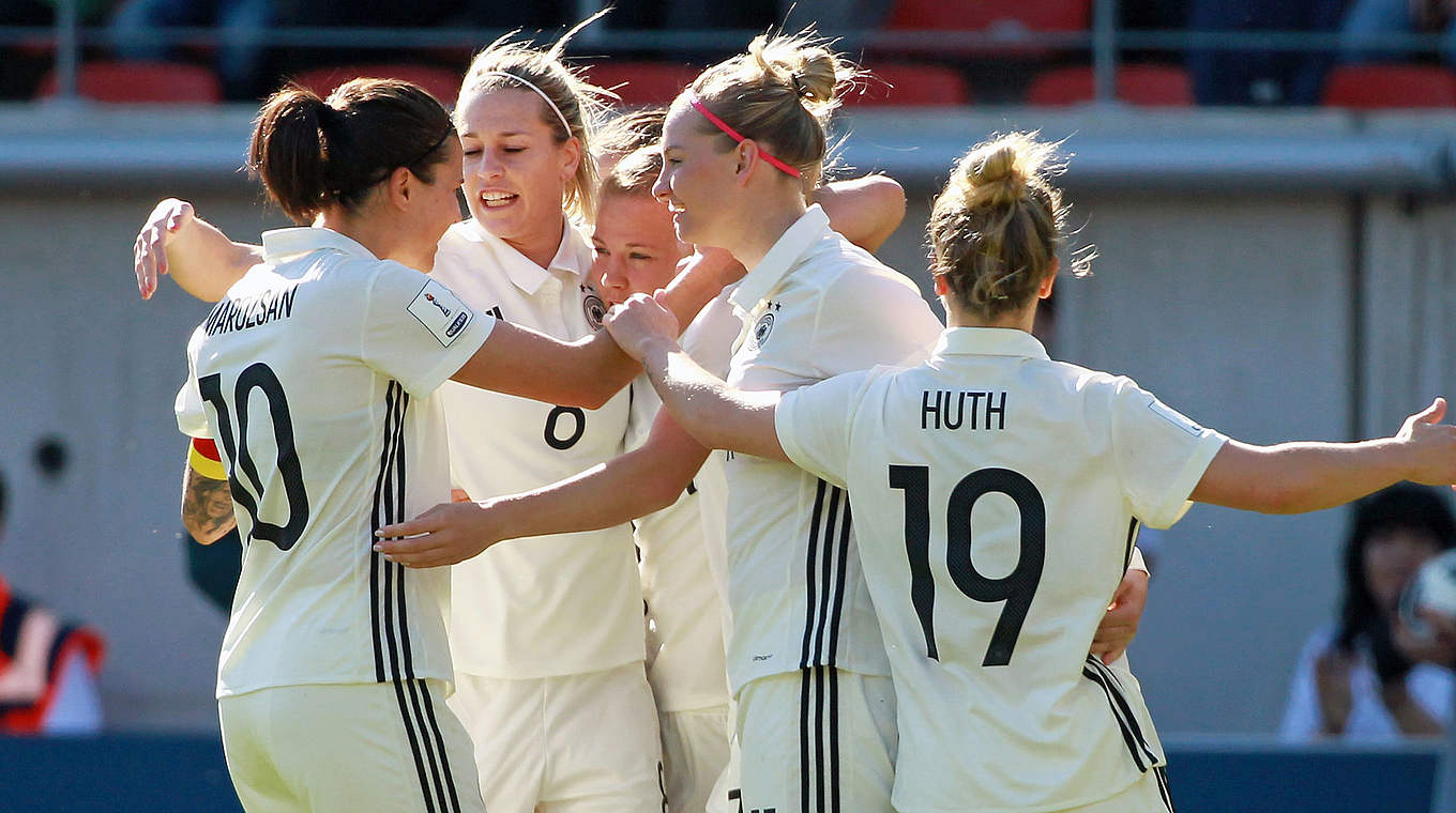 Sicherer Heimsieg: Die deutschen Frauen gewinnen gegen Tschechien © 2018 Getty Images