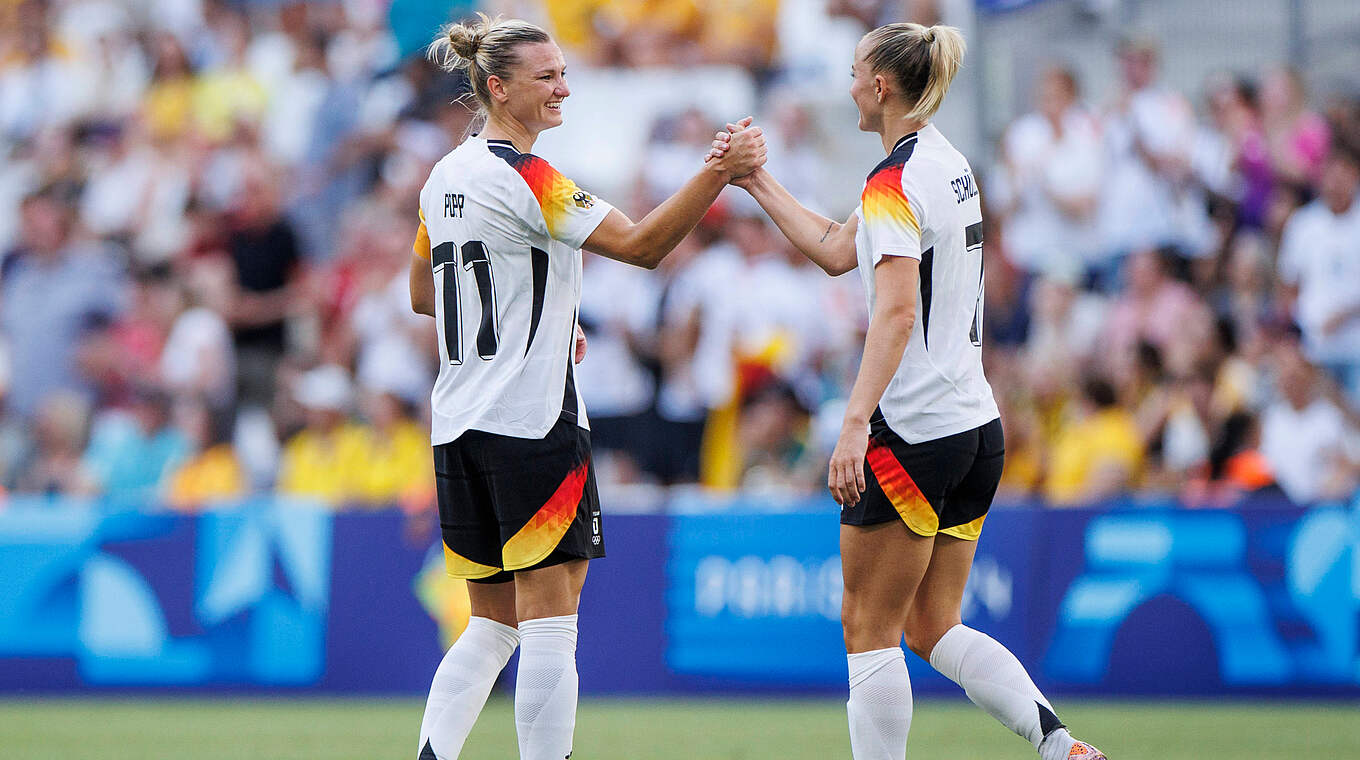 Bereit für das Spiel um Platz 3: Alexandra Popp (l.) und Lea Schüller © Imago