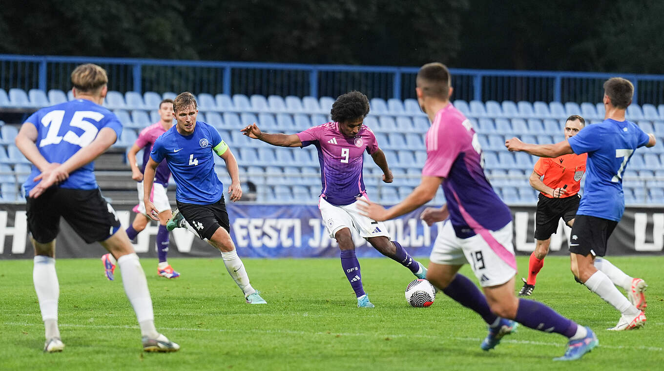 Nicht zu stoppen: Karim Adeyemi steuert drei Treffer zum Auswärtssieg bei © Getty Images