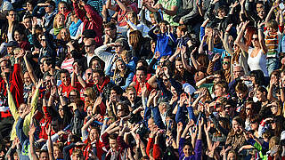 Begeisterung in Berlin: 400.000 Fans fiebern mit der deutschen Nationalmannschaft © Bongarts/GettyImages
