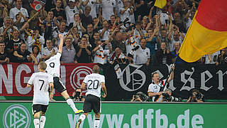 Jubel gegen Österreich: Das wollen die deutschen Fans auch in der WM-Quali sehen. © Bongarts/GettyImages