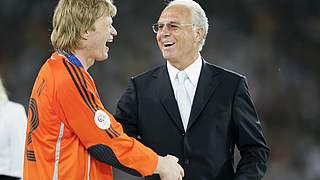 Zwei EM-Allstars unter sich: Oliver Kahn (links) und Franz Beckenbauer. © Bongarts/GettyImages